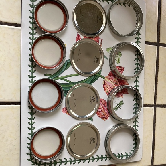 Ball Mason Jar lids - Picture 4 of 4